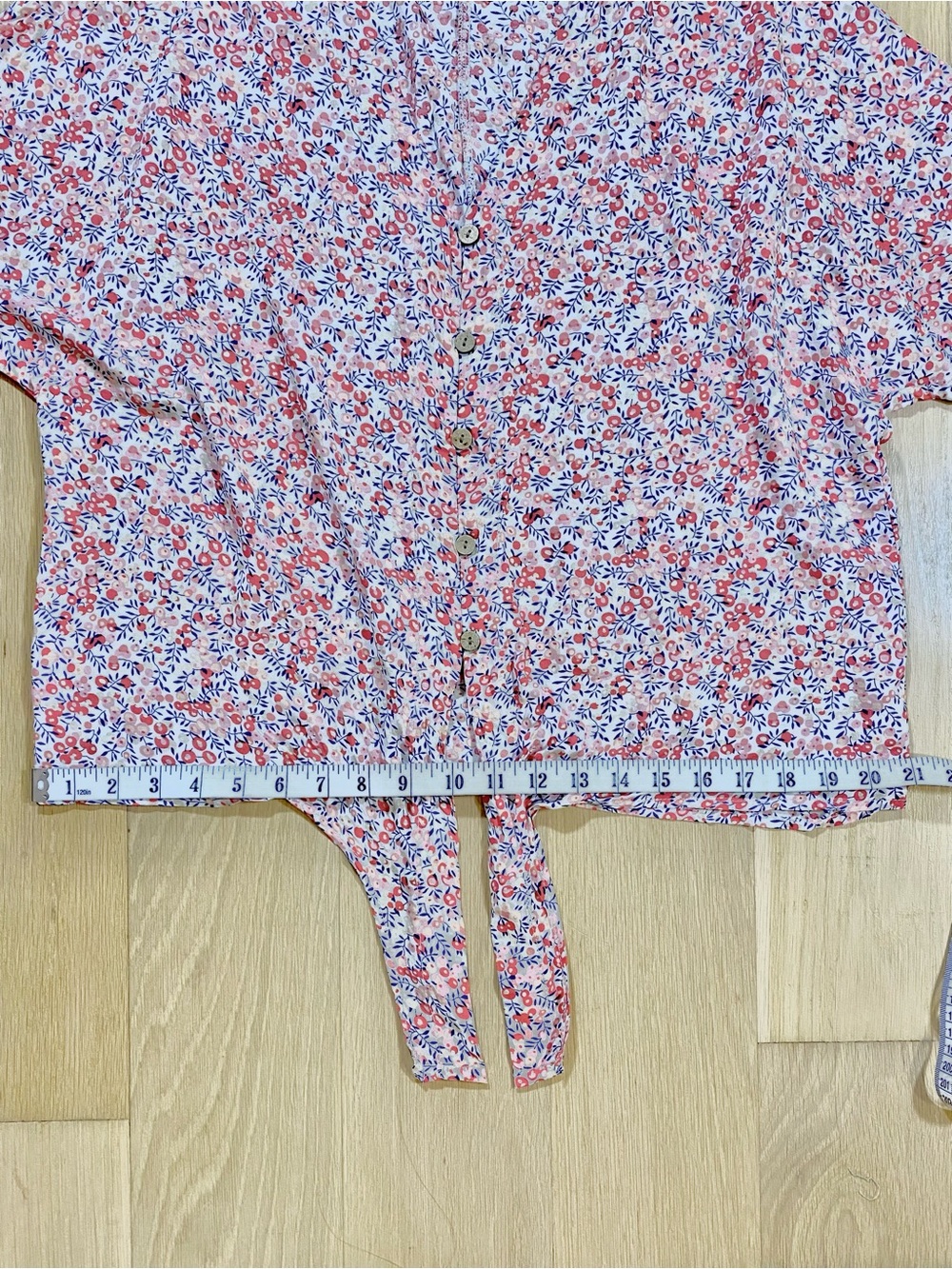 Cynthia Rowley Floral Tie Front Blouse Short Sleeve Top Medium Cottagecore - Picture 12 of 13